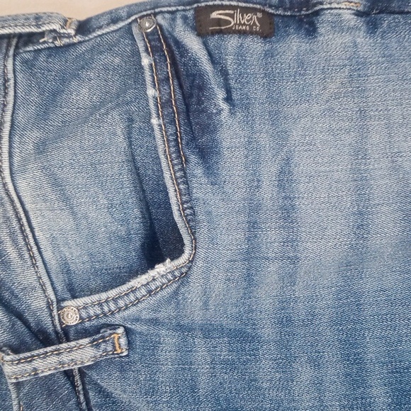 Silver Jeans Co. Elyse Straight Medium Wash Jeans Size 18/31 - Picture 3 of 7